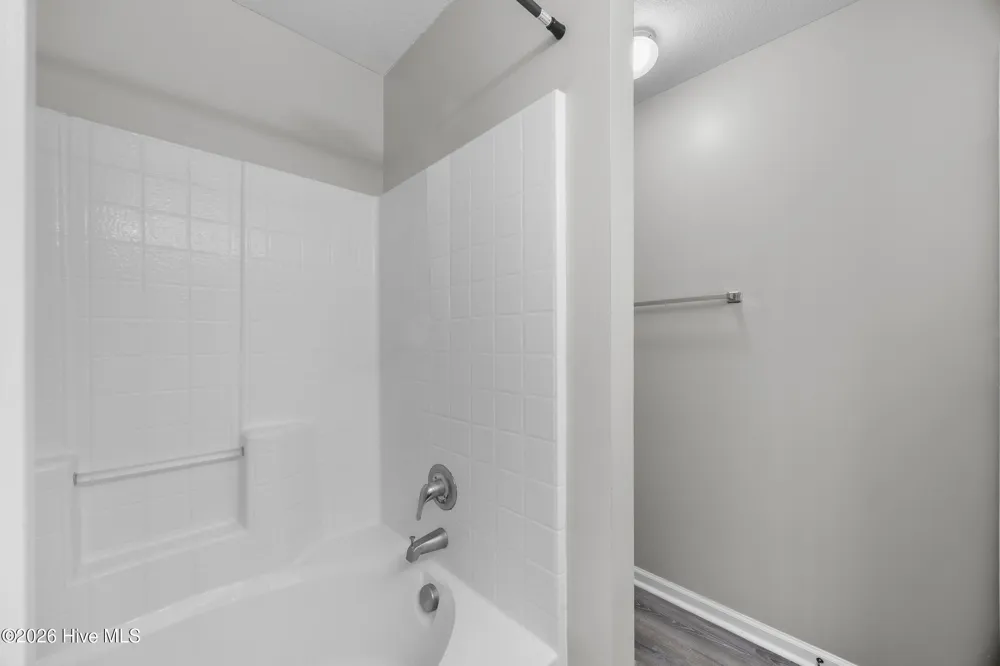 27 E Doris Avenue Jacksonville, NC 28540