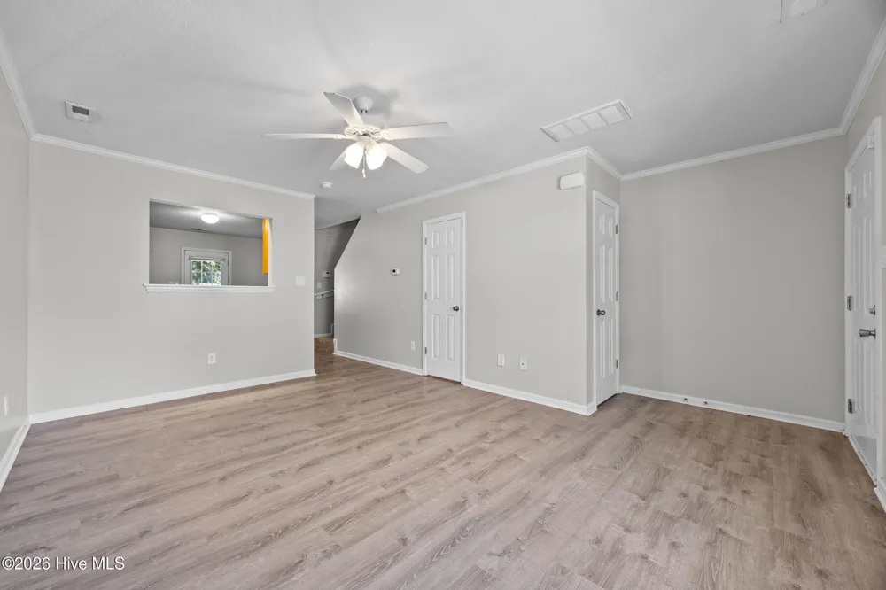 27 E Doris Avenue Jacksonville, NC 28540