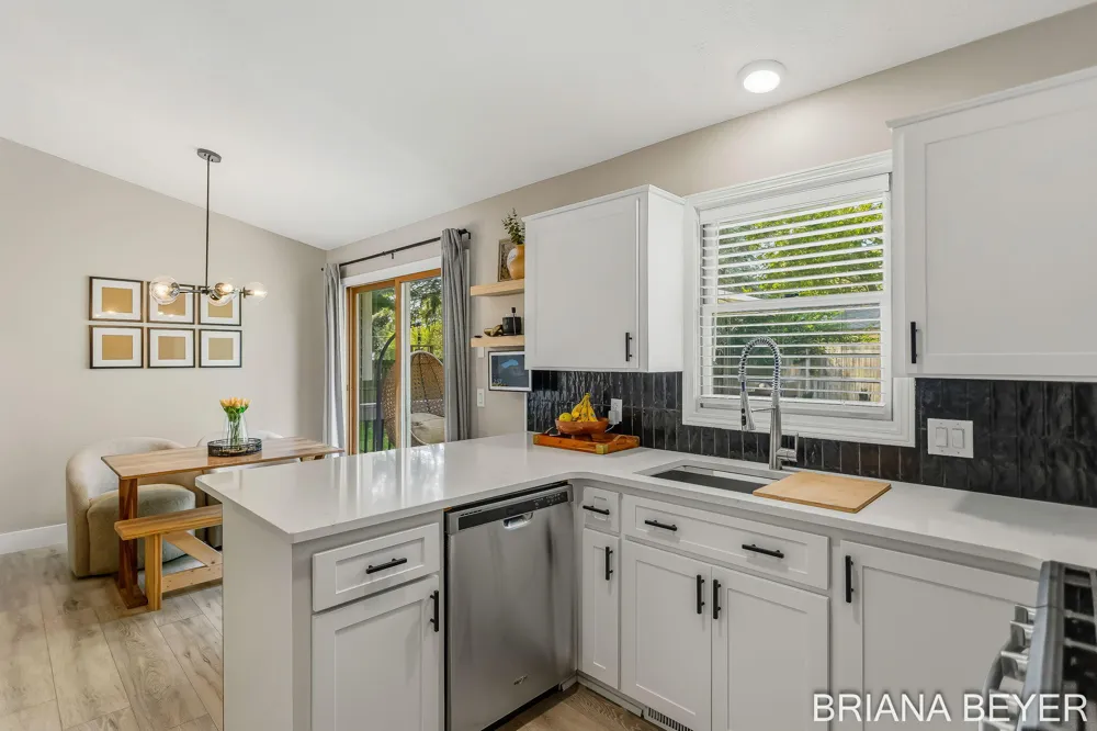 4143 Dennis Court Hudsonville, MI 49426