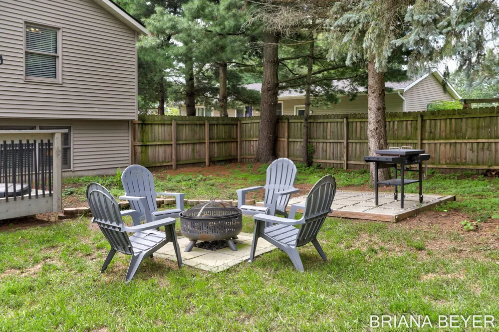 4143 Dennis Court Hudsonville, MI 49426