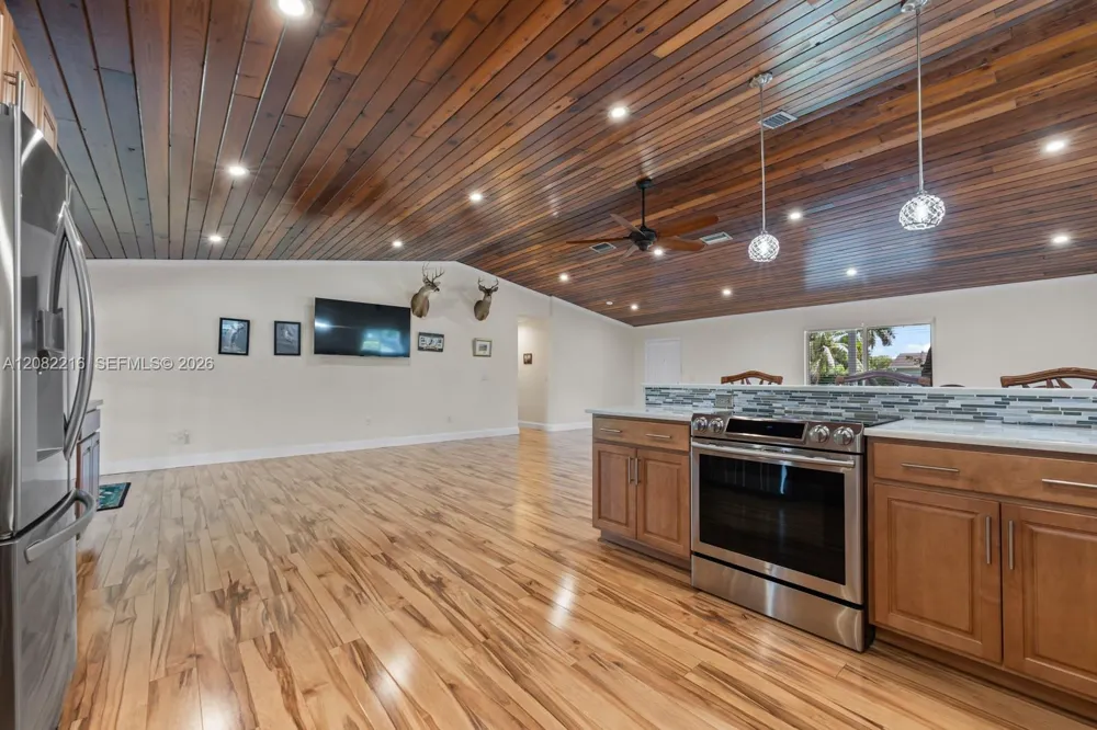 32024 SW 200th Ct Homestead, FL 33030