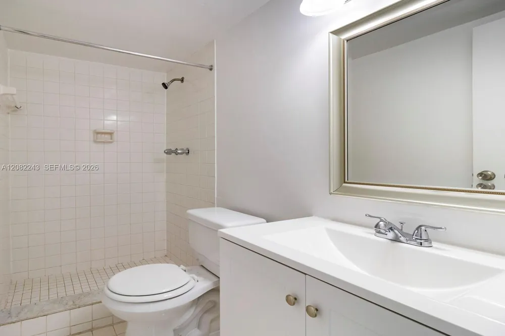 2940 Forest Hills Blvd #C3F Coral Springs, FL 33065