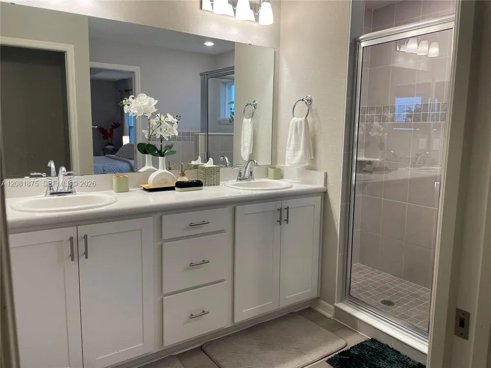 315 Lily Ln Davenport, FL 33837