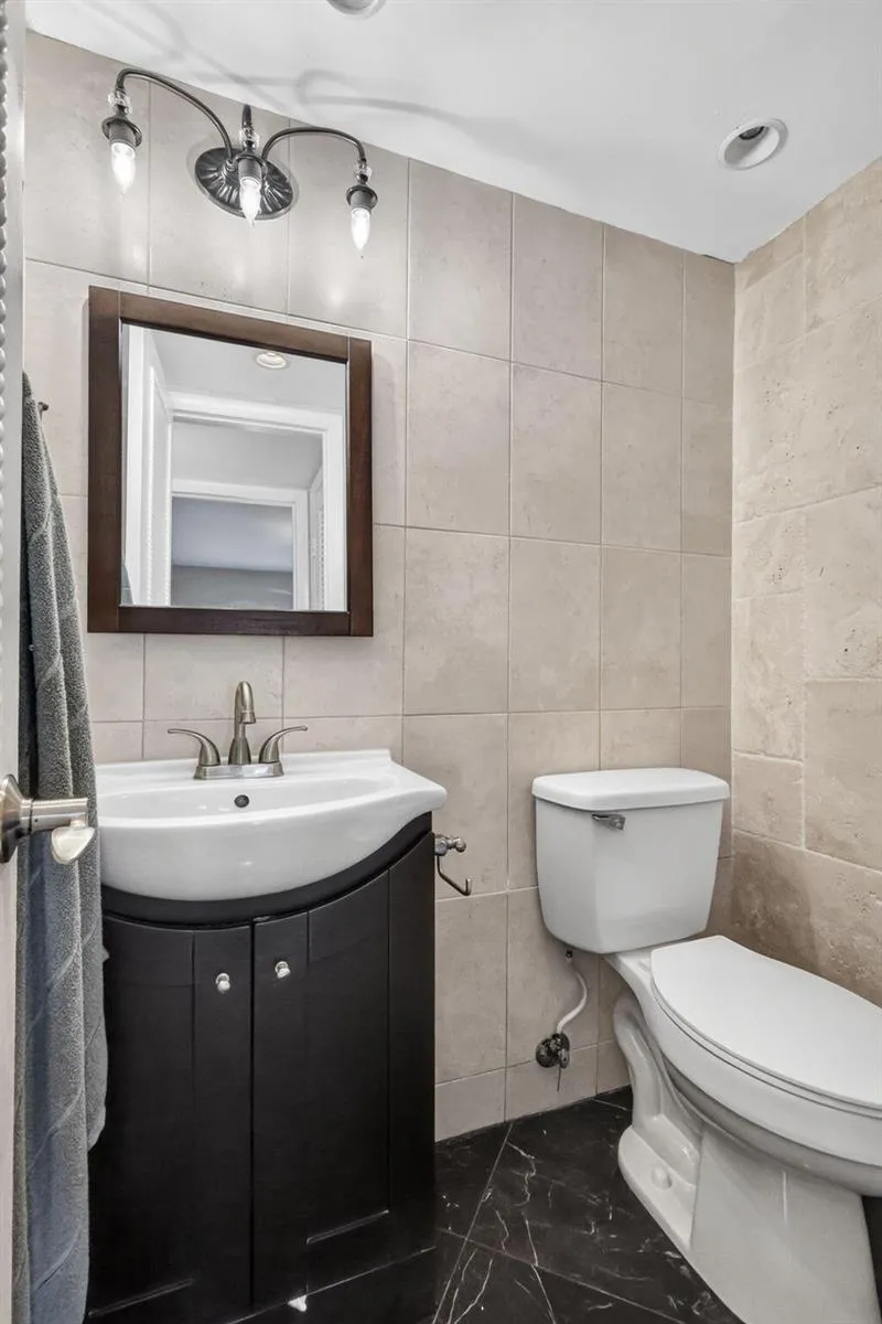 181 COVENTRY H West Palm Beach, FL 33417