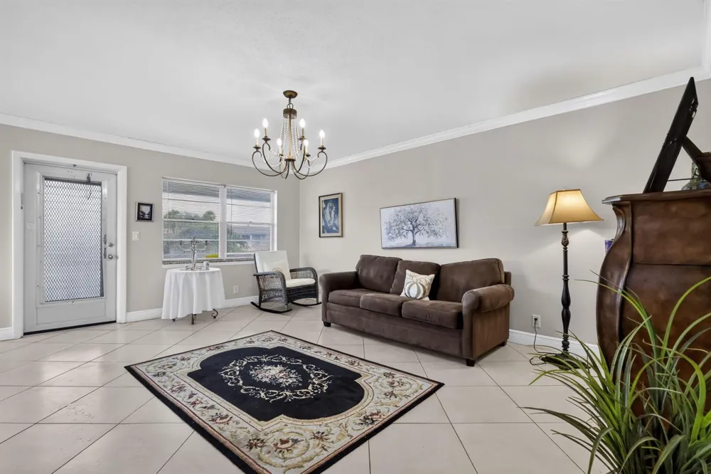 181 COVENTRY H West Palm Beach, FL 33417