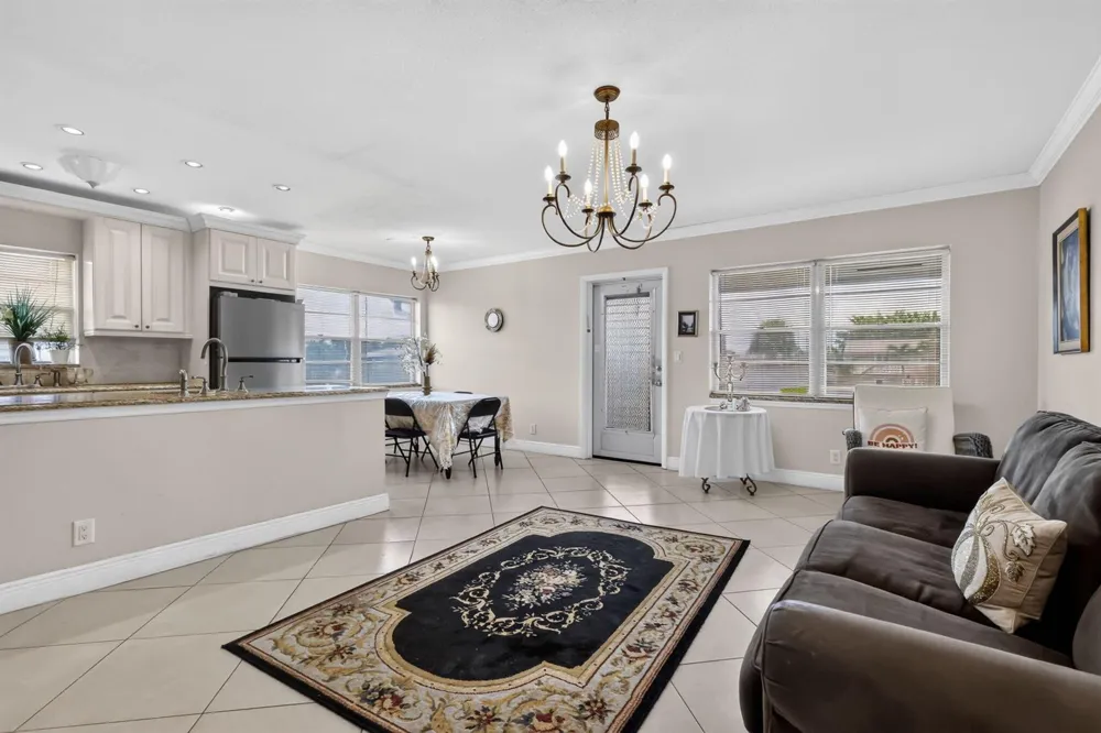 181 COVENTRY H West Palm Beach, FL 33417