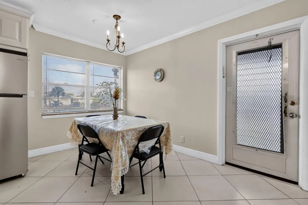 181 COVENTRY H West Palm Beach, FL 33417