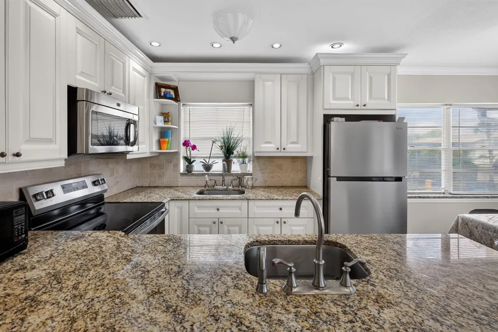 181 COVENTRY H West Palm Beach, FL 33417