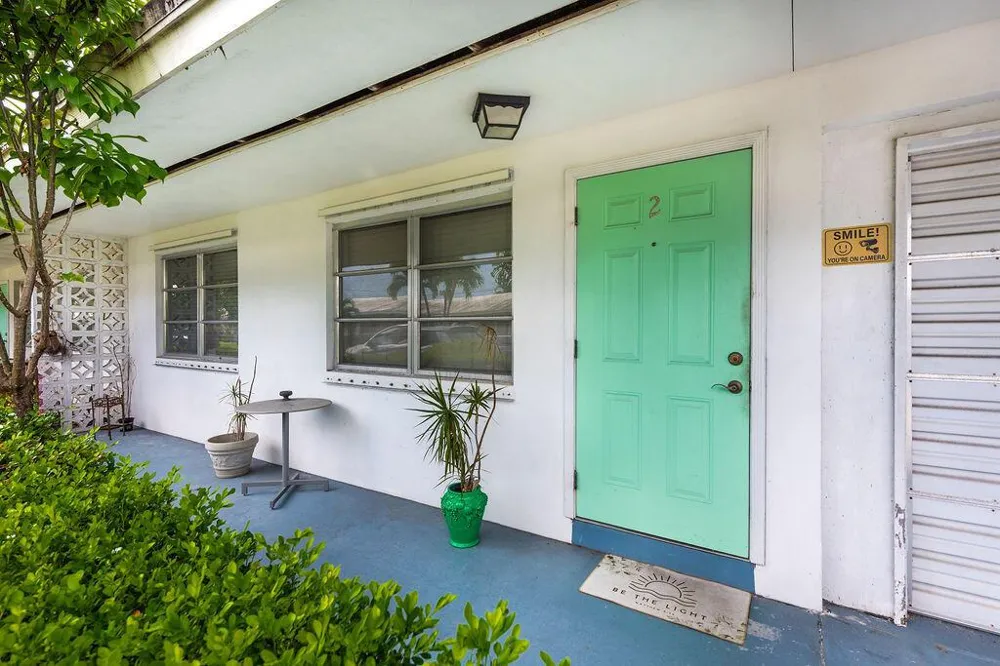 722 Ridge Road #2 Lantana, FL 33462