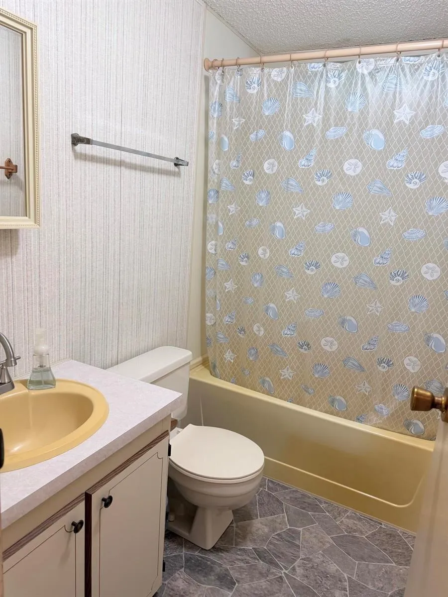 2332 SE 29TH STREET Okeechobee, FL 34974