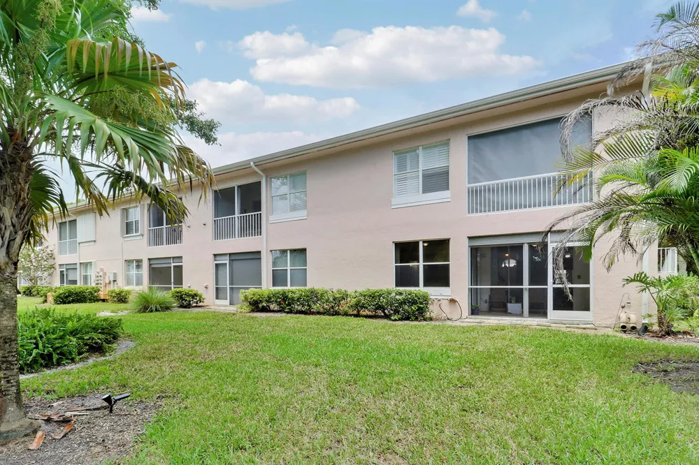 18081 SE Country Club Drive #37-361 Tequesta, FL 33469