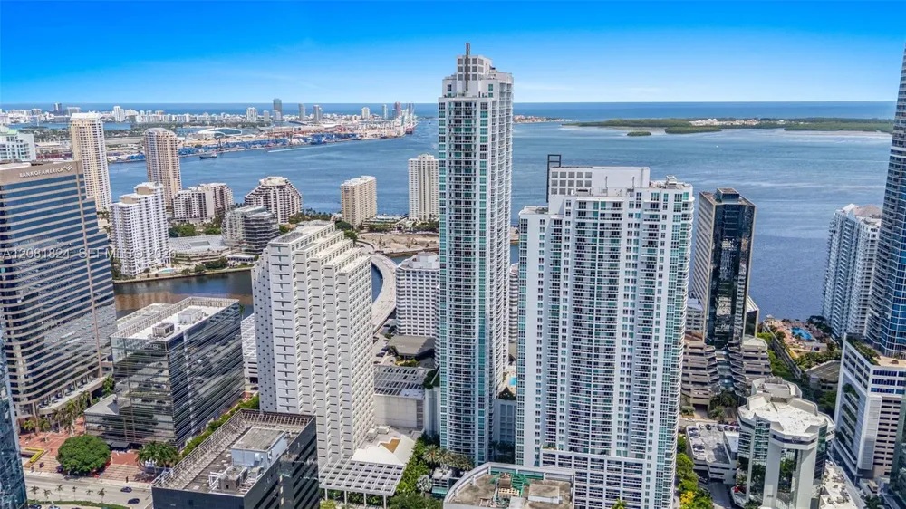 950 Brickell Bay Dr #3111 Miami, FL 33131