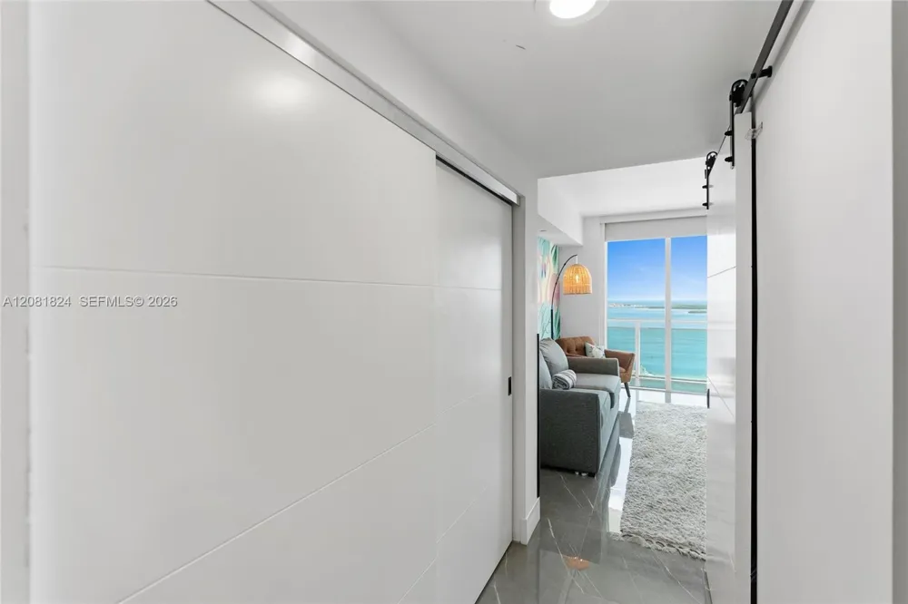 950 Brickell Bay Dr #3111 Miami, FL 33131