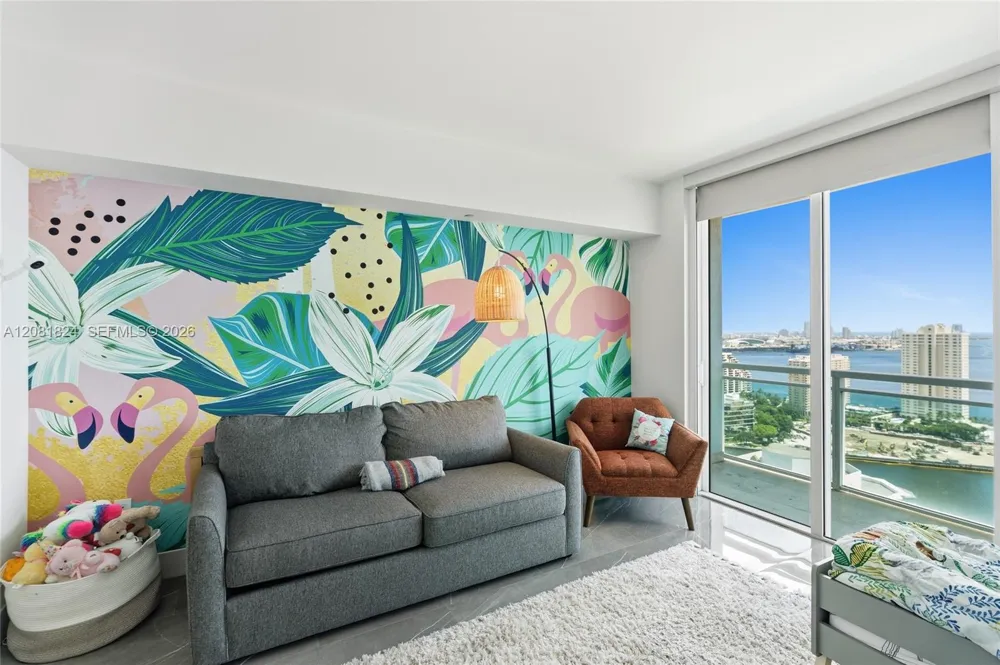 950 Brickell Bay Dr #3111 Miami, FL 33131