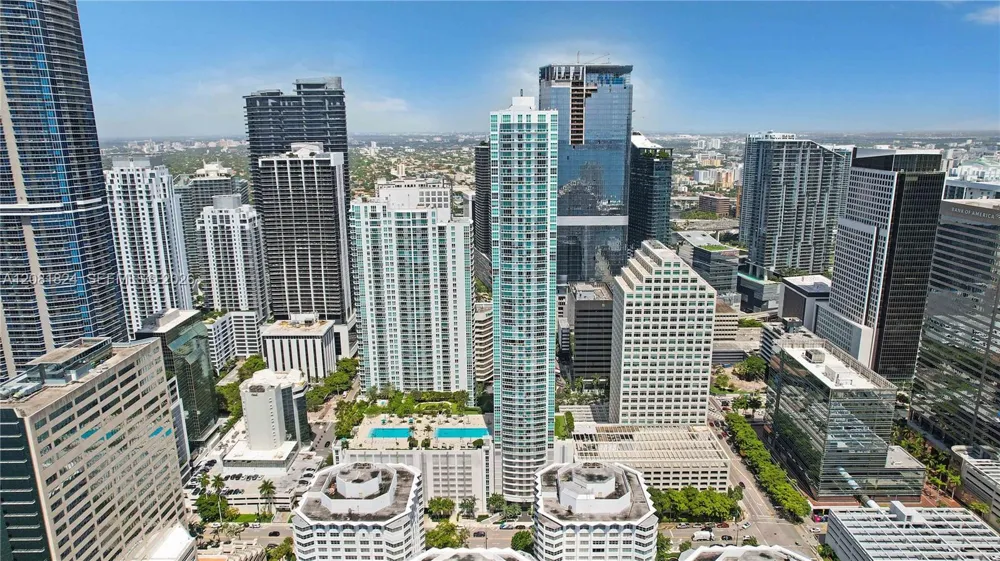 950 Brickell Bay Dr #3111 Miami, FL 33131