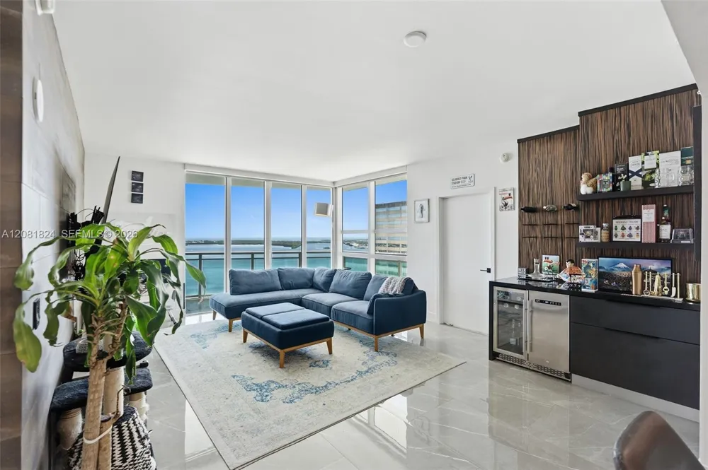 950 Brickell Bay Dr #3111 Miami, FL 33131