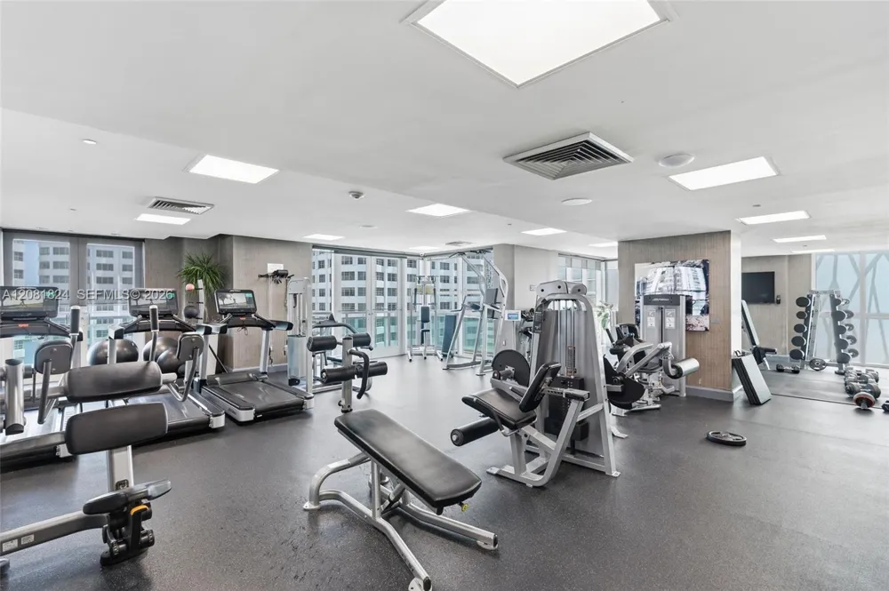 950 Brickell Bay Dr #3111 Miami, FL 33131