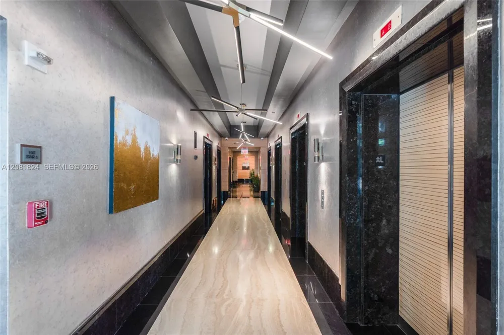 950 Brickell Bay Dr #3111 Miami, FL 33131