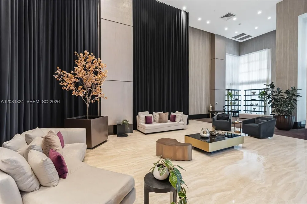 950 Brickell Bay Dr #3111 Miami, FL 33131