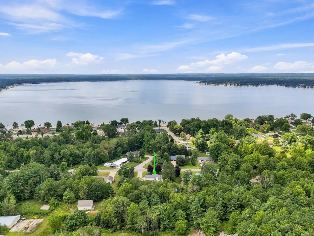 531 S Houghton Street Lake City City, MI 49651