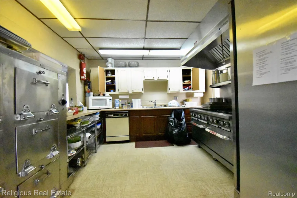 24105 Hass St Dearborn Heights City, MI 48127