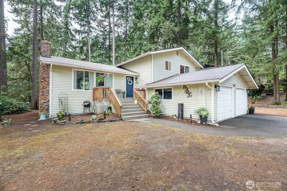 14102 NW 56th Avenue NW Gig Harbor, WA 98332
