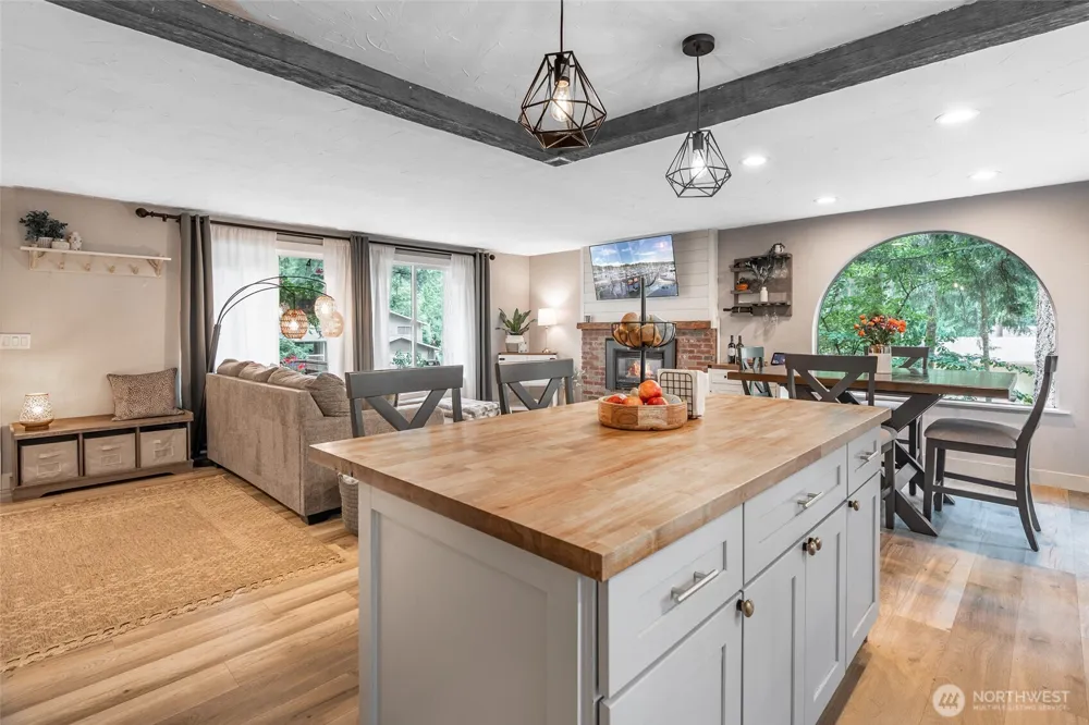 14102 NW 56th Avenue NW Gig Harbor, WA 98332