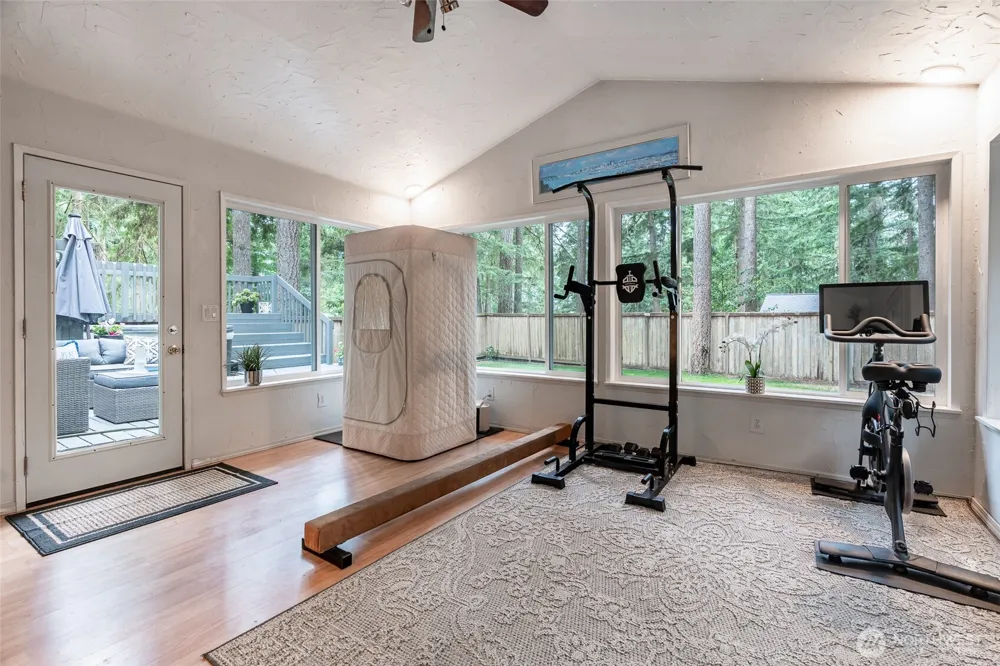 14102 NW 56th Avenue NW Gig Harbor, WA 98332