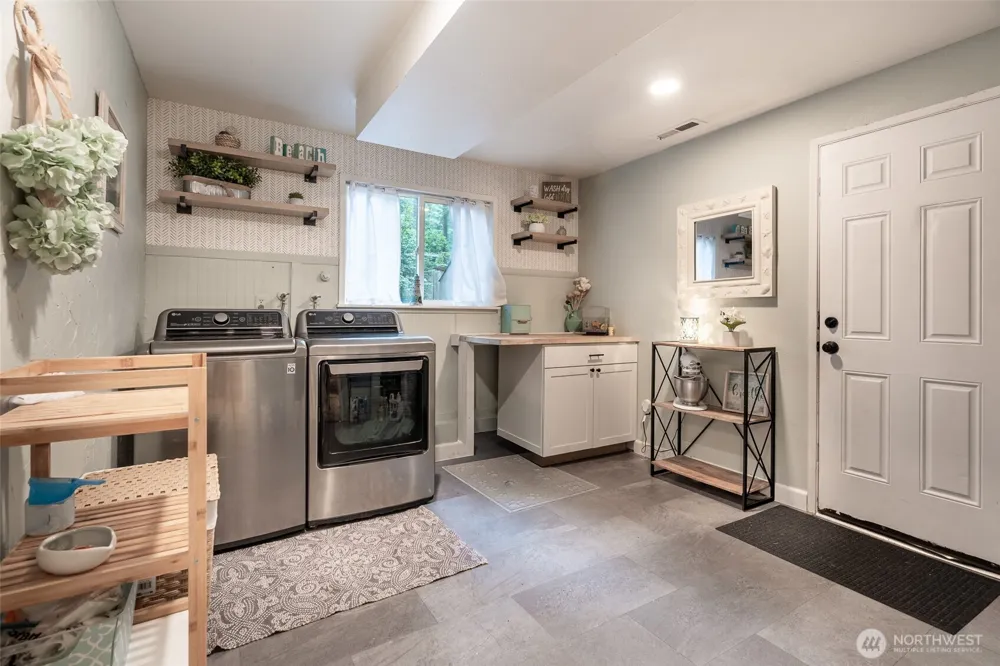 14102 NW 56th Avenue NW Gig Harbor, WA 98332