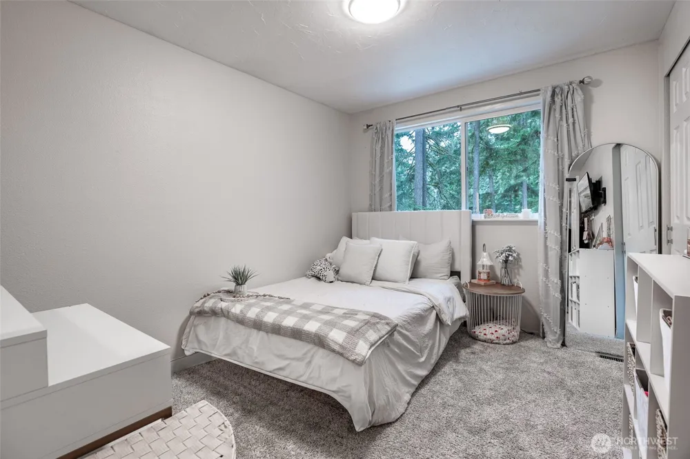 14102 NW 56th Avenue NW Gig Harbor, WA 98332