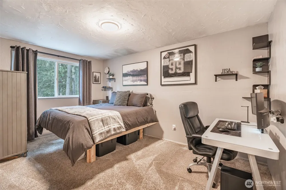 14102 NW 56th Avenue NW Gig Harbor, WA 98332