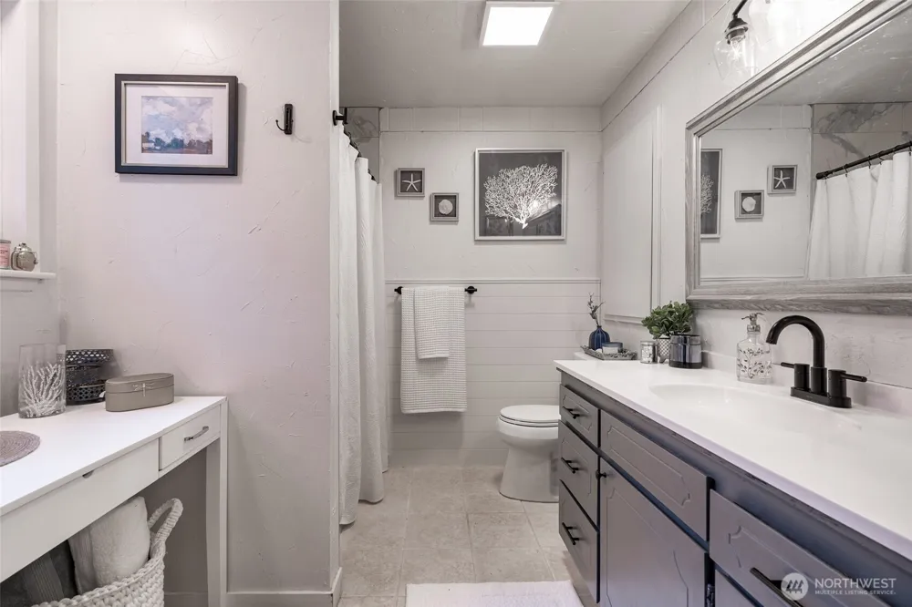 14102 NW 56th Avenue NW Gig Harbor, WA 98332