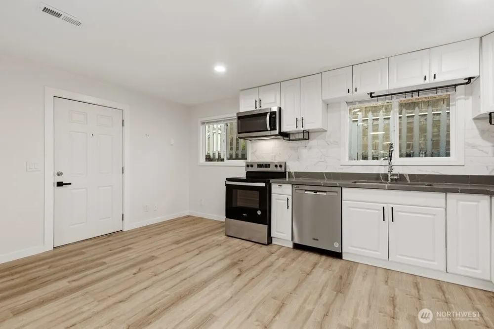 5407 31st Avenue S Seattle, WA 98108