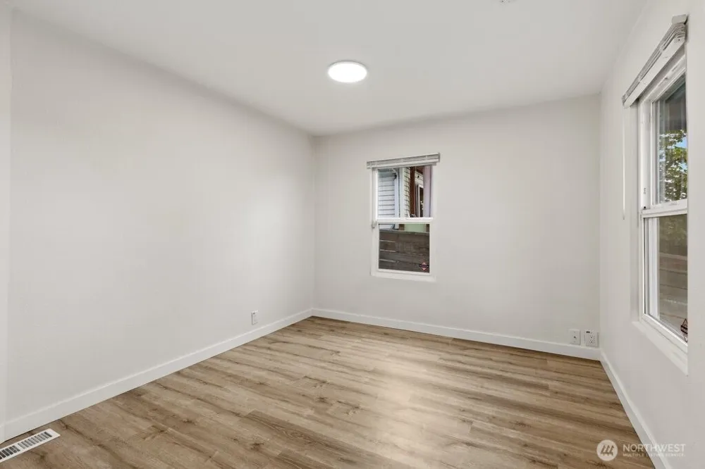 5407 31st Avenue S Seattle, WA 98108