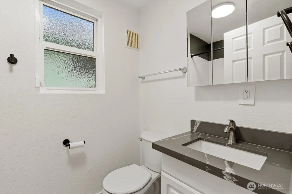 5407 31st Avenue S Seattle, WA 98108
