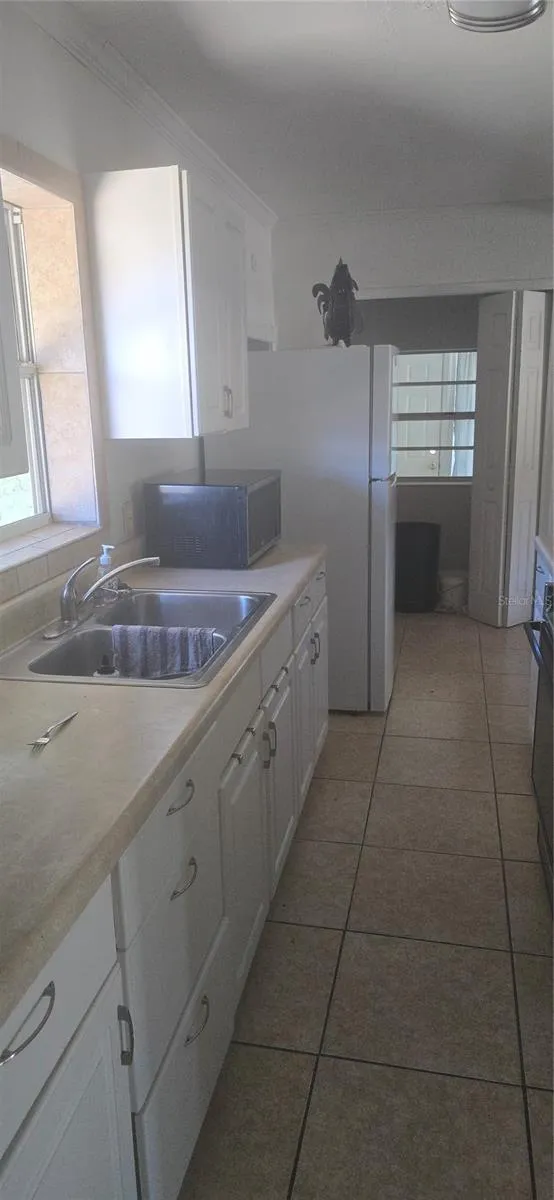 1 DELARM AVENUE Frostproof, FL 33843