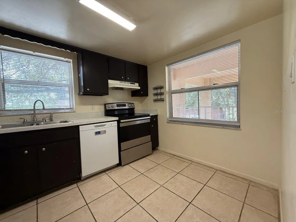 3301 58TH AVENUE S #512 St Petersburg, FL 33712