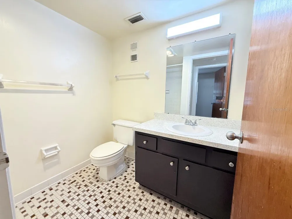 3301 58TH AVENUE S #512 St Petersburg, FL 33712