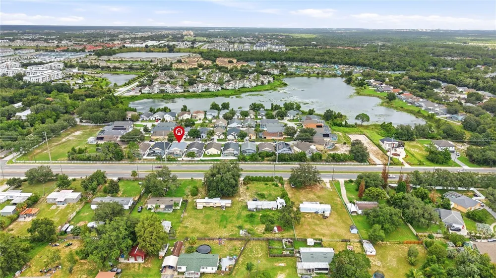611 SADDLE RIDGE DRIVE Davenport, FL 33896