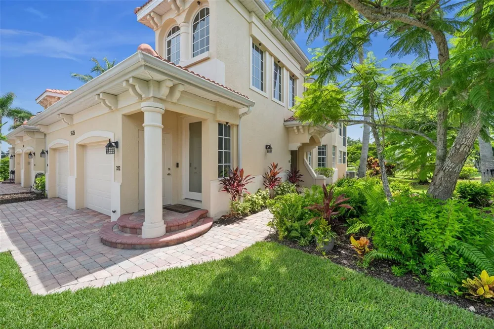 5626 CAPE HARBOUR DRIVE #102 Cape Coral, FL 33914