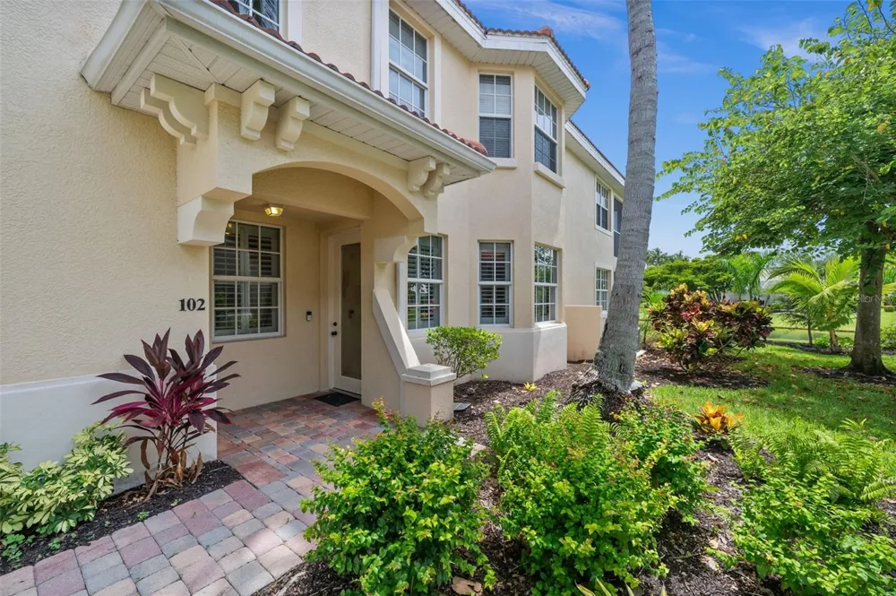 5626 CAPE HARBOUR DRIVE #102 Cape Coral, FL 33914