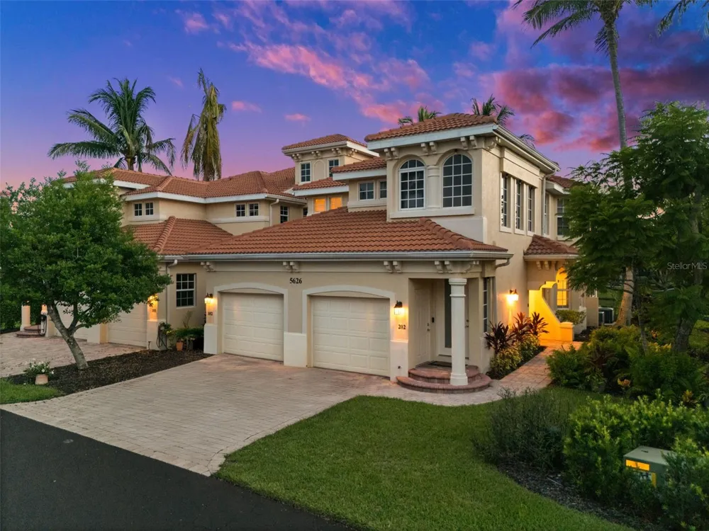 5626 CAPE HARBOUR DRIVE #102 Cape Coral, FL 33914