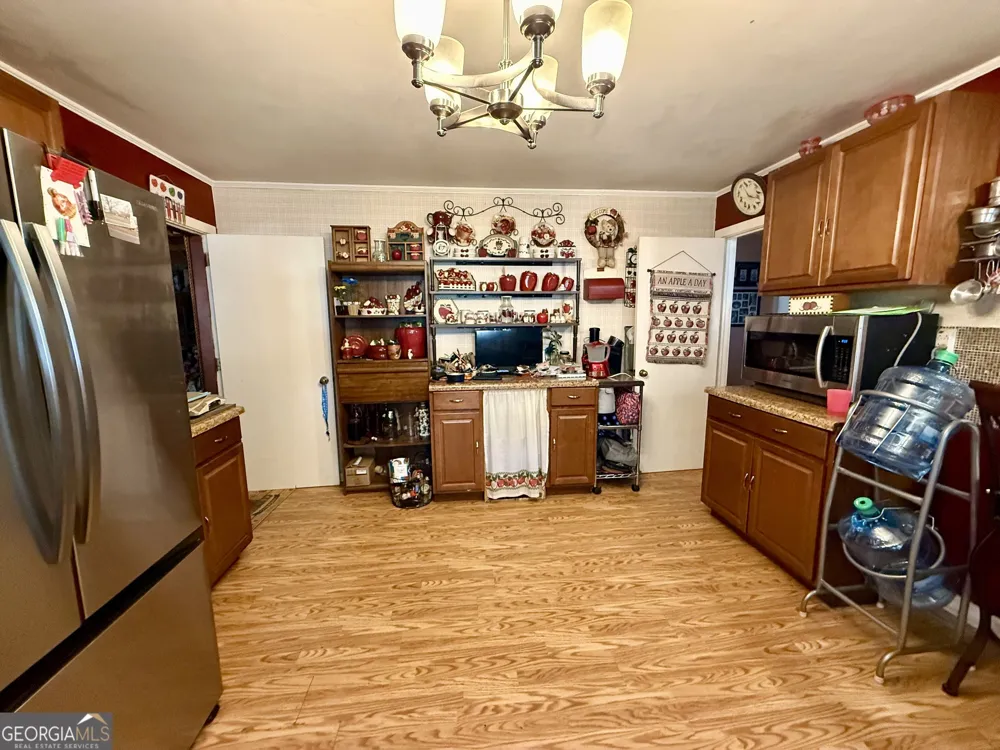 279 W Tate ST Elberton, GA 30635