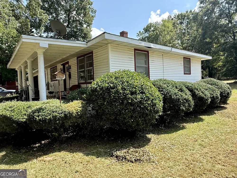 279 W Tate ST Elberton, GA 30635