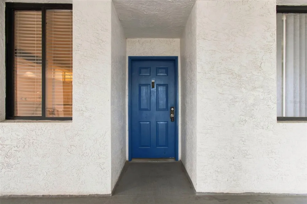 2424 W TAMPA BAY BOULEVARD #L404 Tampa, FL 33607