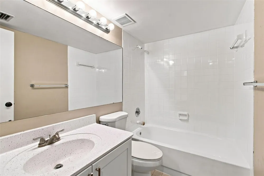 2424 W TAMPA BAY BOULEVARD #L404 Tampa, FL 33607