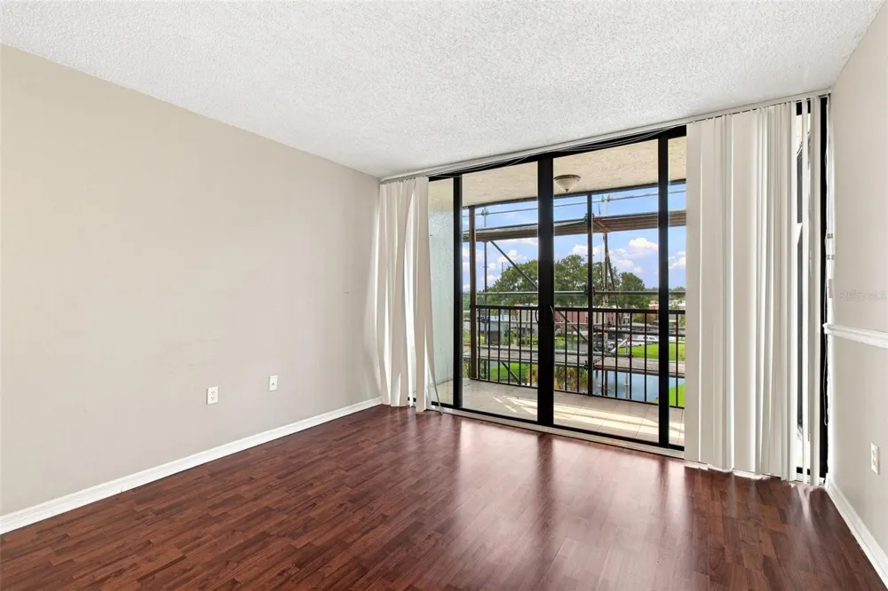 2424 W TAMPA BAY BOULEVARD #L404 Tampa, FL 33607