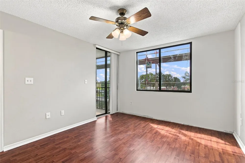 2424 W TAMPA BAY BOULEVARD #L404 Tampa, FL 33607