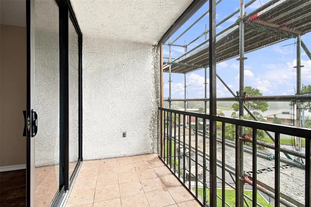 2424 W TAMPA BAY BOULEVARD #L404 Tampa, FL 33607
