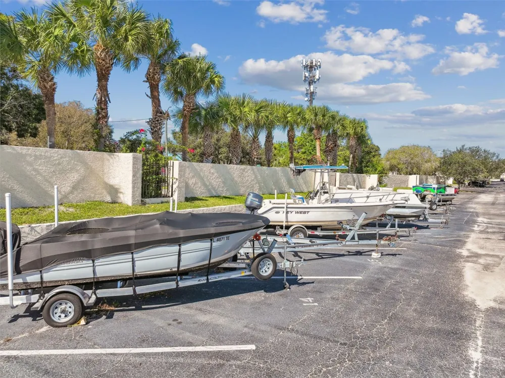 2424 W TAMPA BAY BOULEVARD #L404 Tampa, FL 33607